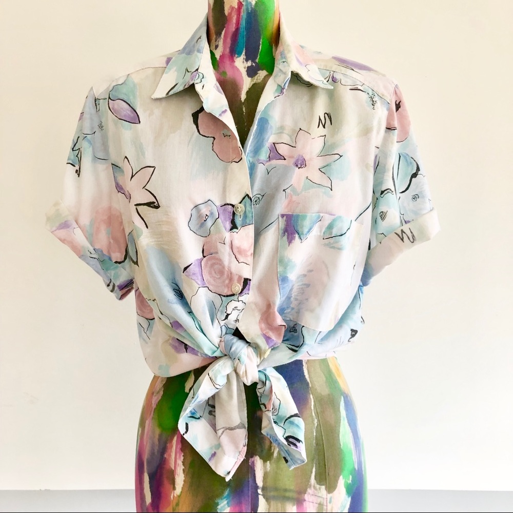 💦VINTAGE Abstract Floral Button Down Top